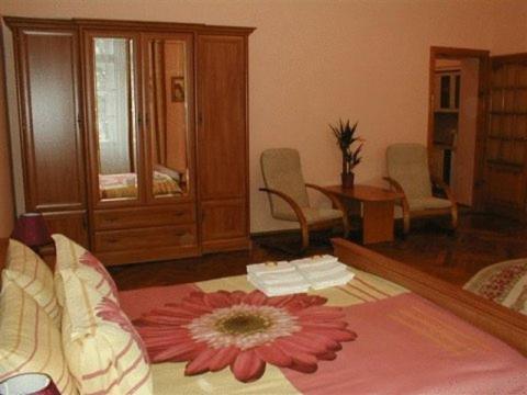 Old Town Apartments Leopoli Esterno foto